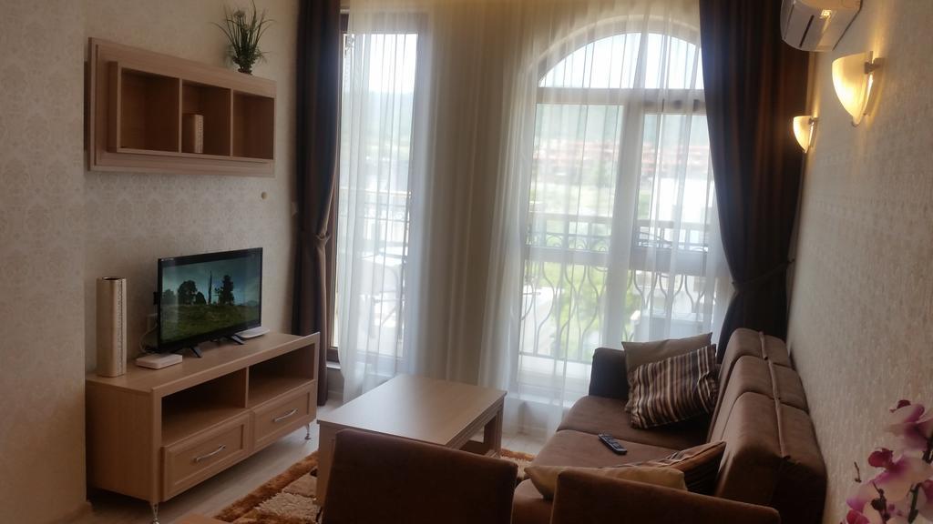 Harmony Suites Apartment Sveti Vlas Eksteriør bilde